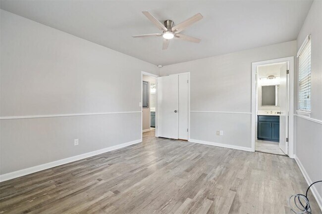Building Photo - 4309 NW 56th Terrace