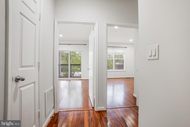 Building Photo - 11325 Aristotle Dr