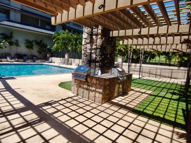Building Photo - Welcome Home to The West Maui Breakers - furnished, 1 bed/ 1 bath condo