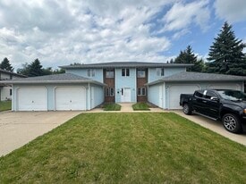 Building Photo - 18 Stonehaven Dr