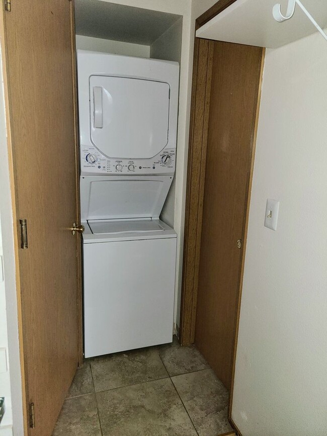 Building Photo - Move in Special Half off first months rent!