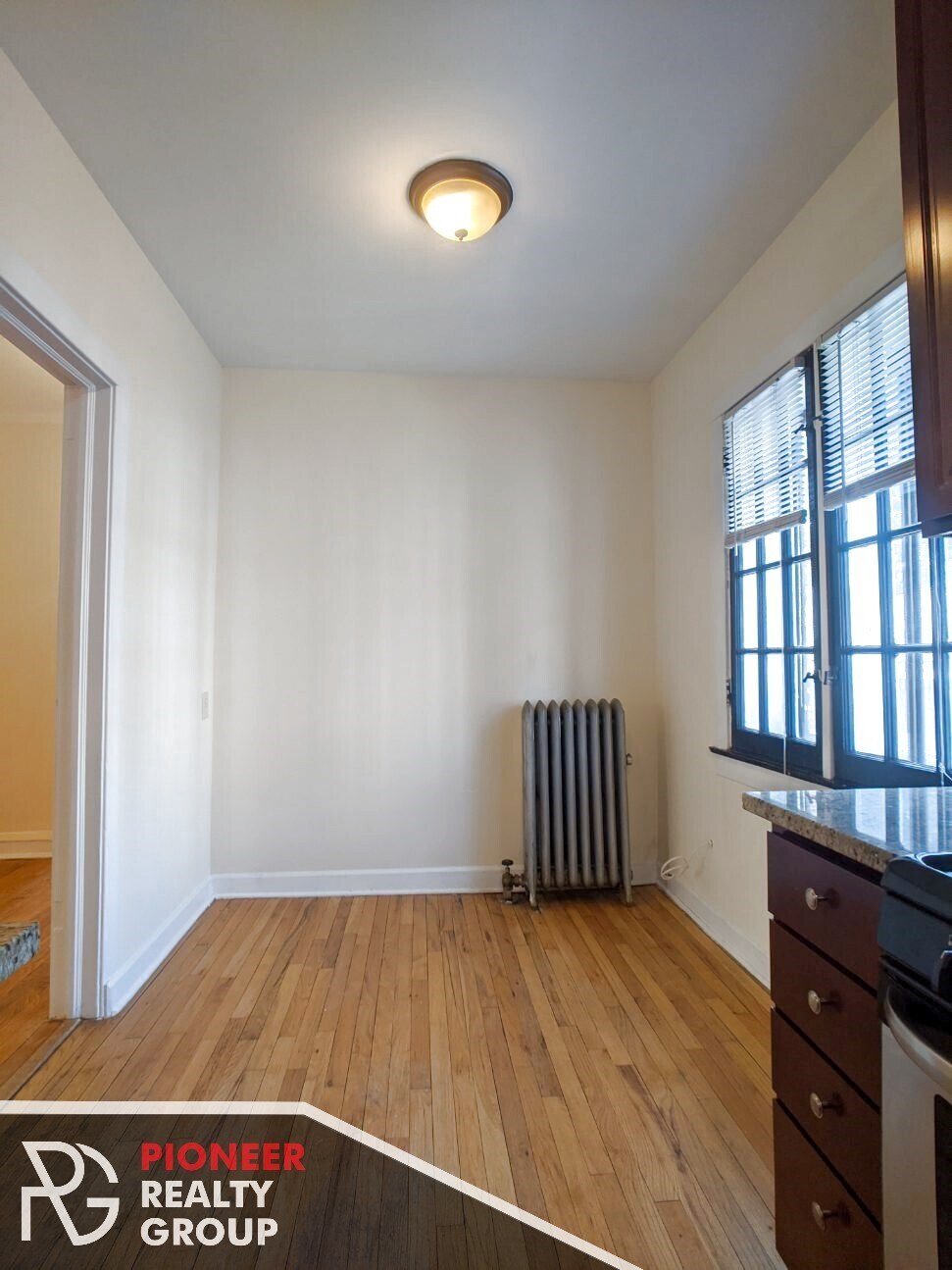 Building Photo - 4912 N Hoyne Ave