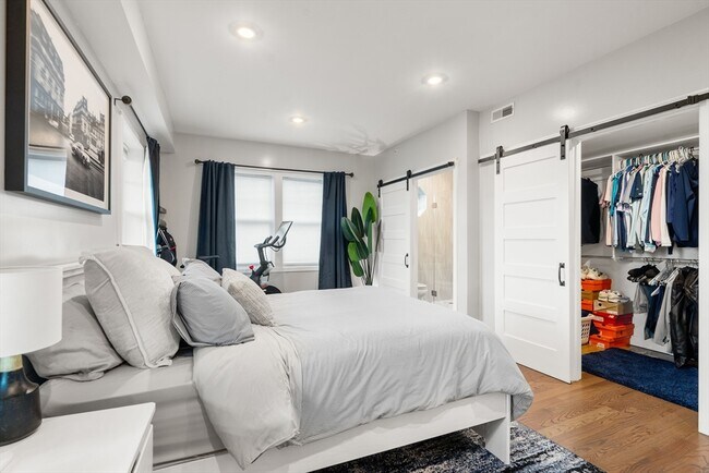 Building Photo - 47 Sargent St