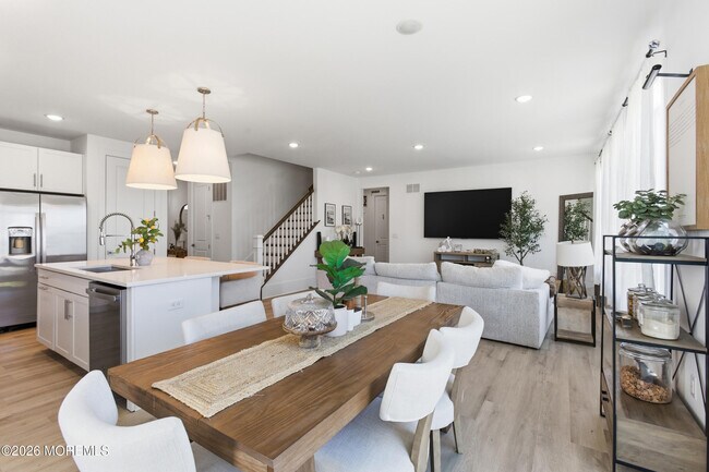 Building Photo - 10 Carlisle Ct