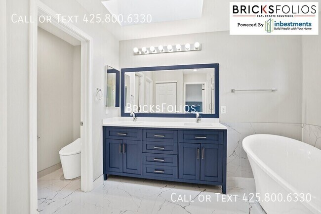 Building Photo - 11435 79th Way NE
