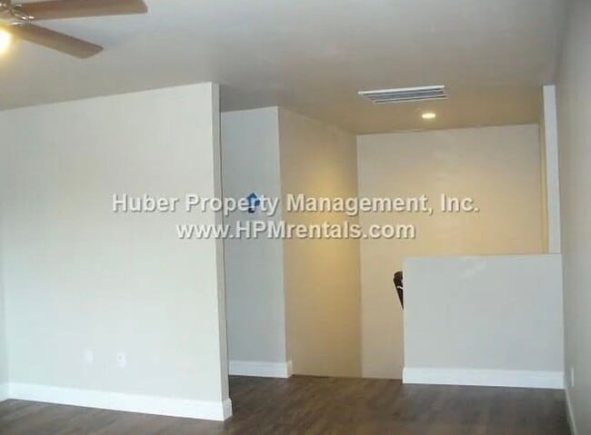 Building Photo - Beautiful 2bd/2ba Home Located in the Heart of Downtown Auburn!