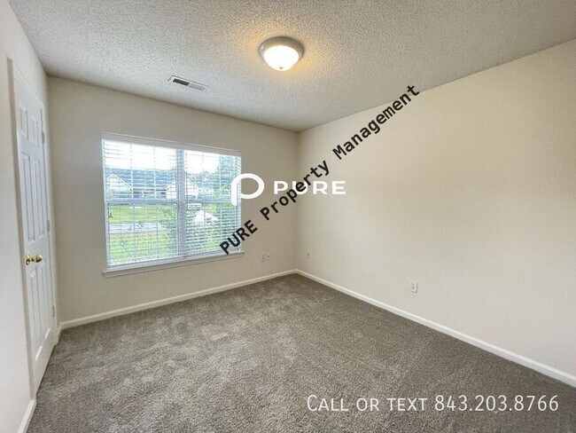 Building Photo - 111 Concord St