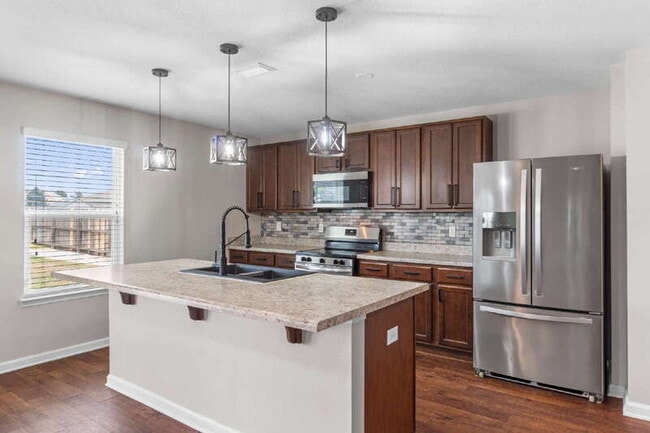 Building Photo - 4905 Kensington Ln