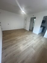Building Photo - 17550 Lake Shore Blvd