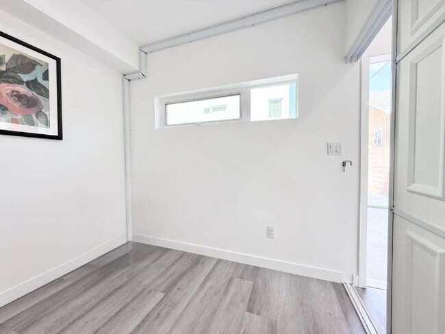 Building Photo - 1258 Leighton Ave
