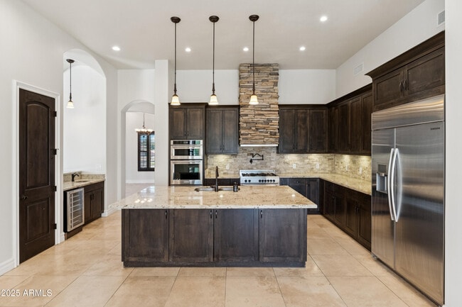 Building Photo - 11407 E Bellflower Ct