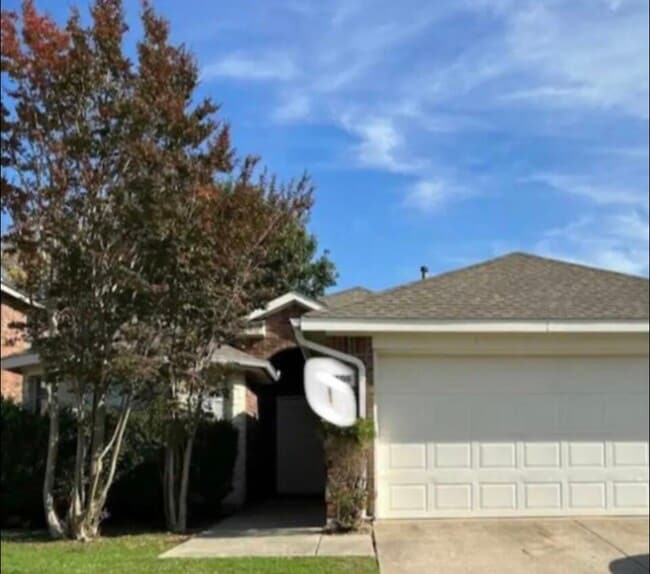 Building Photo - 1505 Hill Lockwoods Dr