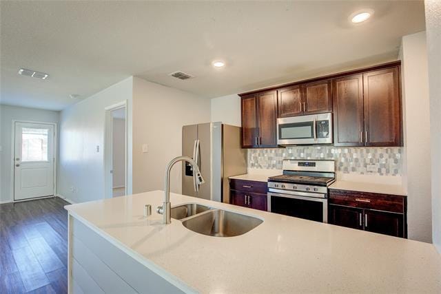 Building Photo - 404 Falling Star Dr