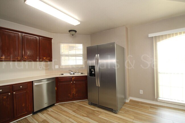 Building Photo - Well-Maintained & Move-In Ready in South Killeen