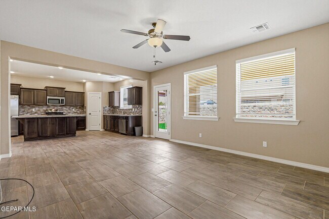 Building Photo - 1004 Wensley Pl