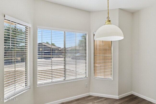 Building Photo - 6346 W Hess St