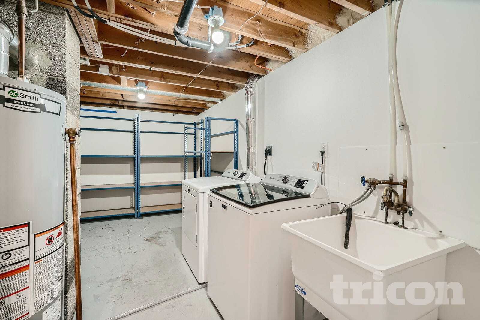 Building Photo - 3363 69th St E