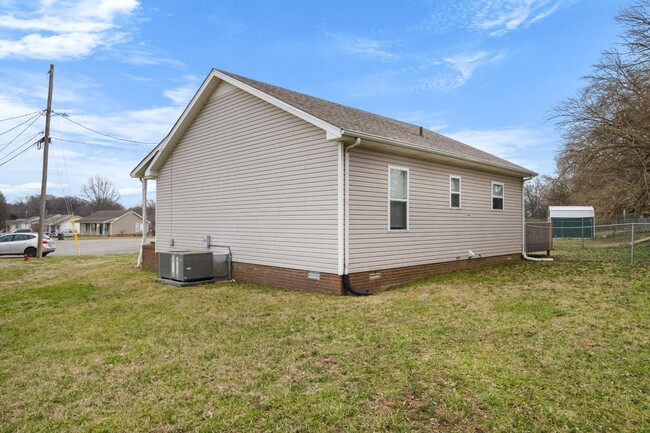 Building Photo - 1941 Timberline Cir