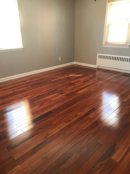 Building Photo - 209 Tibbetts Rd