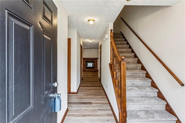 Building Photo - 1105 Booth Ct SW