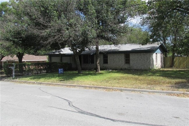 Building Photo - 11307 Hilltop St
