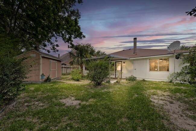 Building Photo - 3247 Bolton Gardens Dr