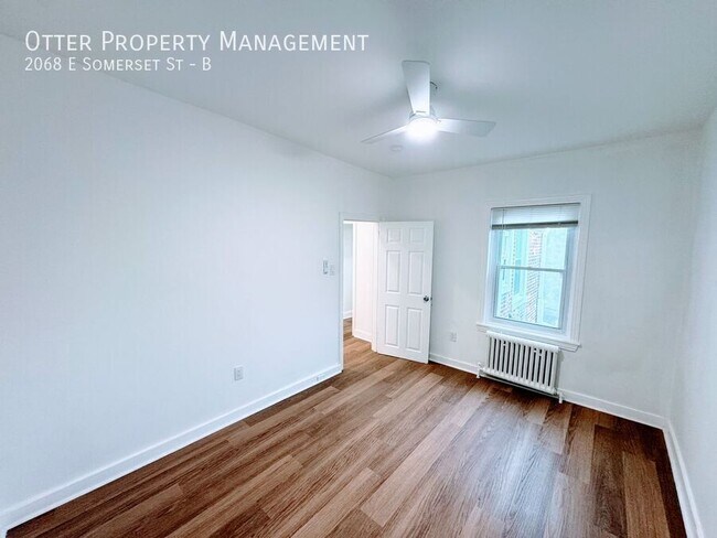 Building Photo - 2068 E Somerset St