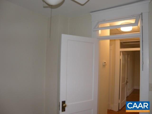 Building Photo - 423 Lexington Ave