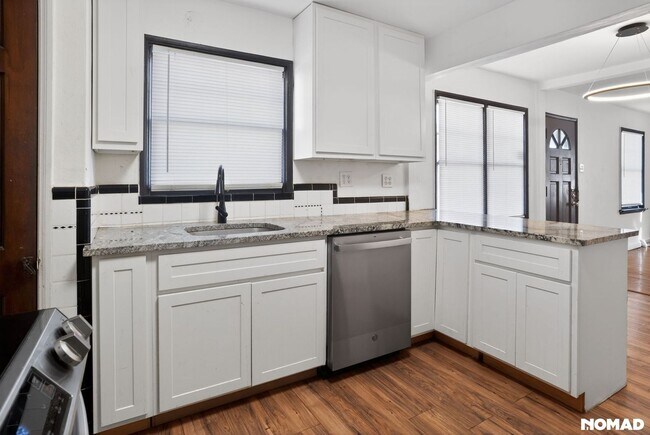 Building Photo - Charming 2BR House in Saint Louis