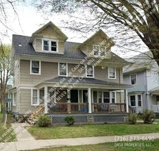 Building Photo - 270-272-272 Melville St