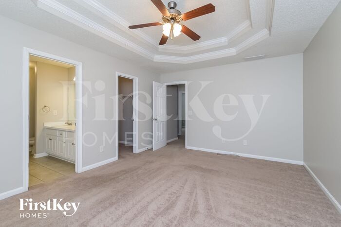 Building Photo - 1130 Bradford Park Dr