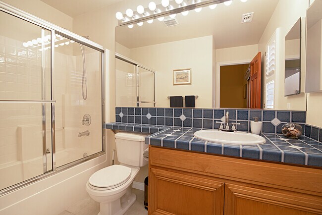 Building Photo - 14061 Mercado Dr