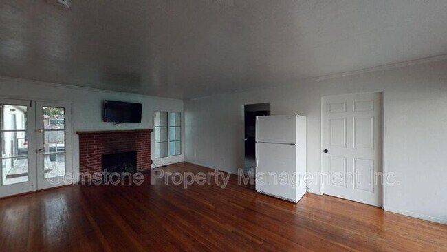 Building Photo - 4938 Art St