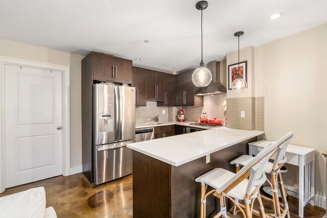 Building Photo - 64-66-66 Salem St