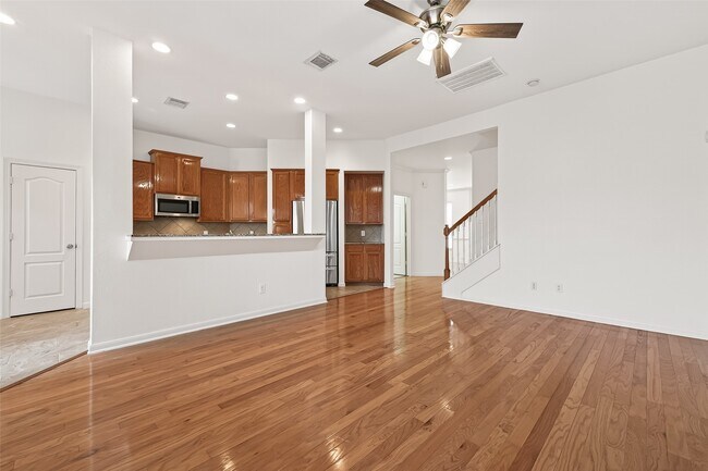 Building Photo - 17719 Brair Arbor