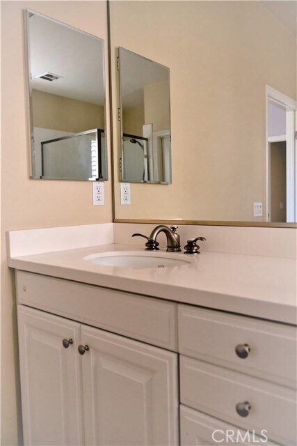 Building Photo - 56 Twin Gables