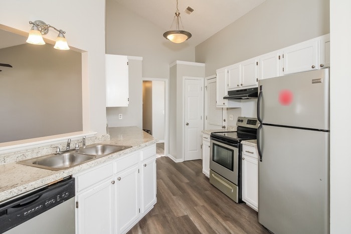 Building Photo - 17 Yorkton Ct