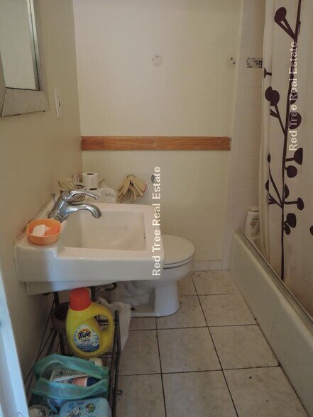 Building Photo - 10 Leverett St