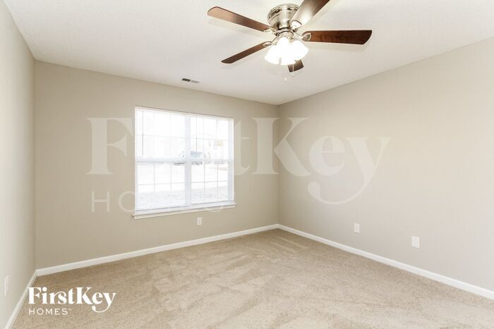 Building Photo - 2524 Fairstone Ave