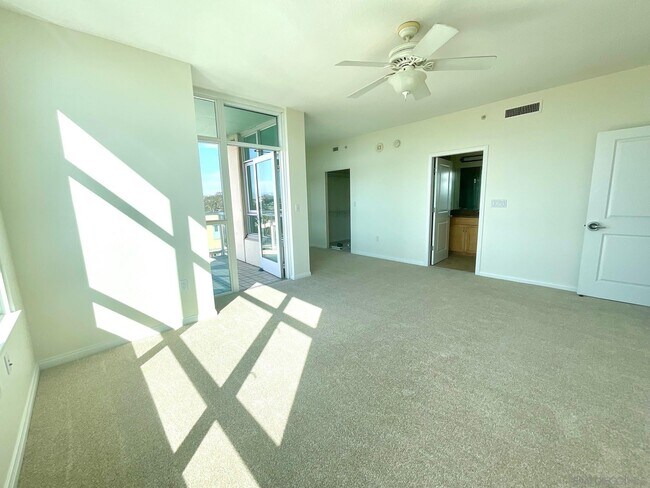 Building Photo - 850 Beech St