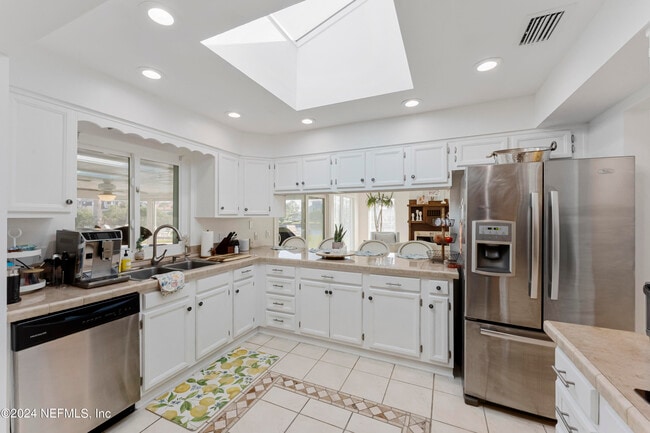 Building Photo - 543 Rutile Dr