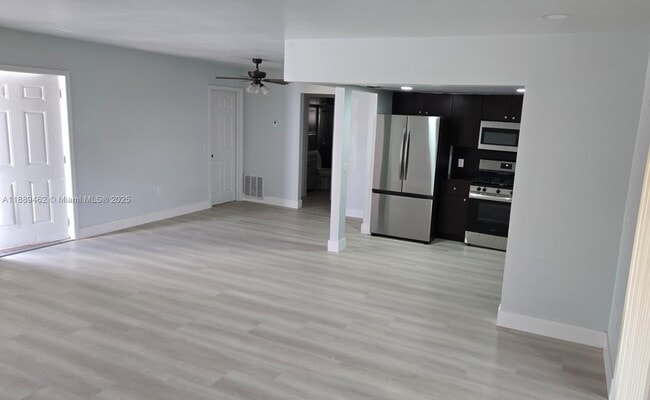 Primary Photo - 11431 NW 35th St