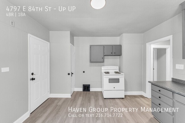 Building Photo - 4797 E 84th St