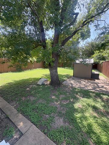 Building Photo - 1227 S Oak Cliff Blvd