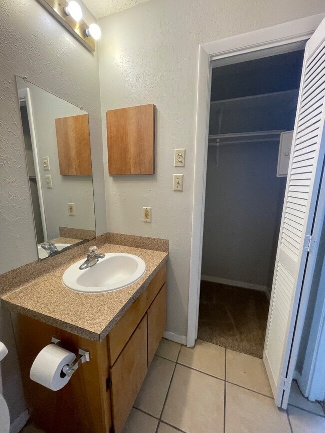 Building Photo - 2510 San Gabriel St