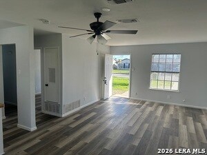 Building Photo - 115 Meadow Trail Dr