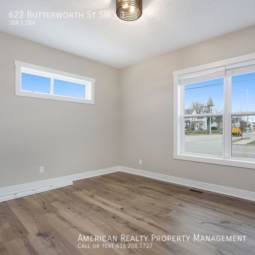 Building Photo - 622 Butterworth St SW