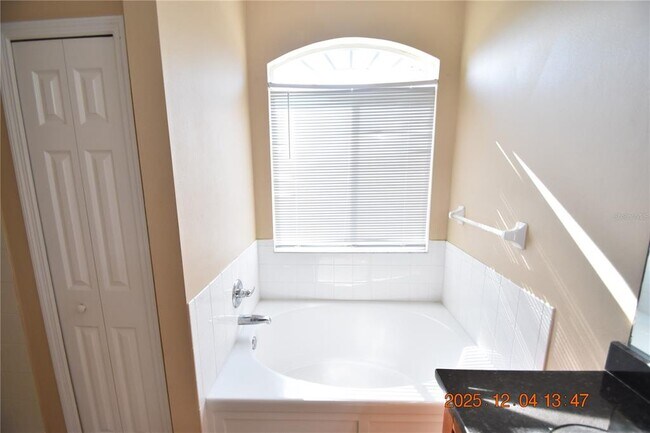 Building Photo - 10818 Capstan Lake Dr