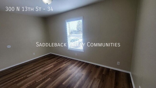 Building Photo - 300 N 13th St