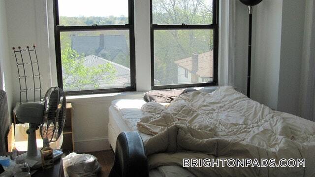 Building Photo - 17 Cummings Rd